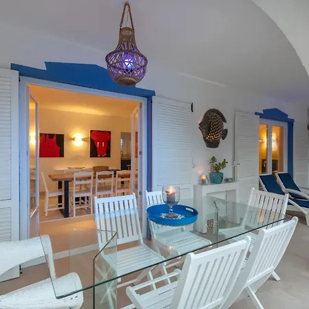 Вилла Hibiscus By Sun & Sea Homes *